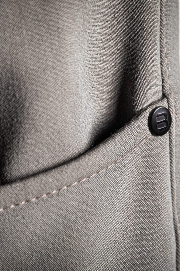 BiondoEndurance_Motorräder_PT_0014_Racing-Trousers_MorbegnoGrey_HD-Pouch_Portrait_Side_Pocket